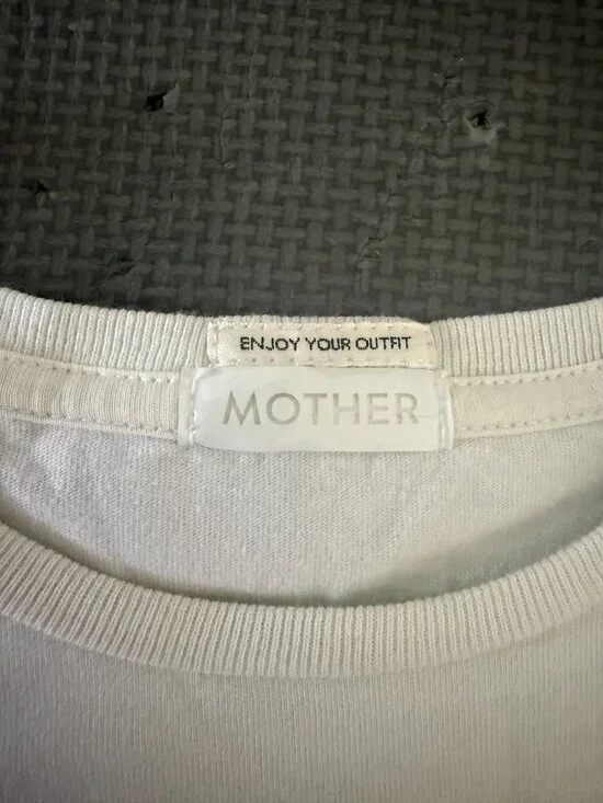 MOTHER The Cropped Itty Bitty Goodie Tee- White/Red/Green Rose- Little Bud- M - Picture 7 of 10